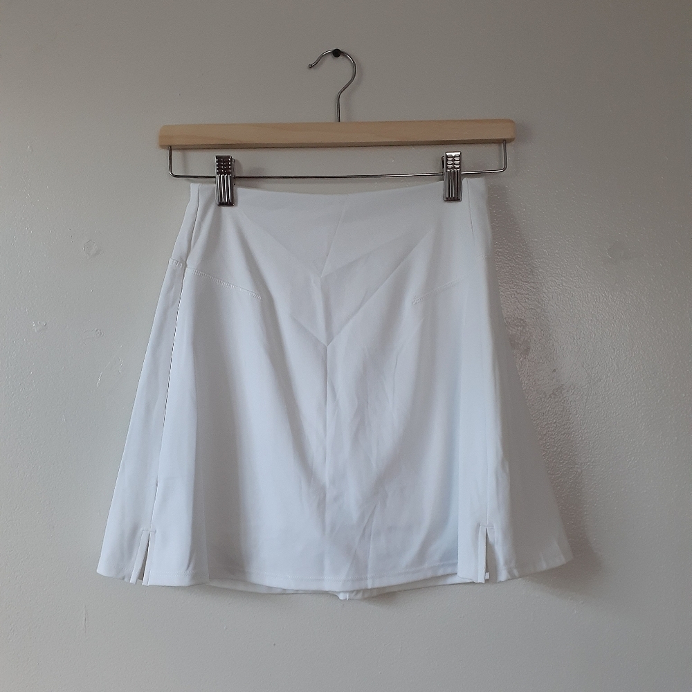 Old Navy White Women's Skort